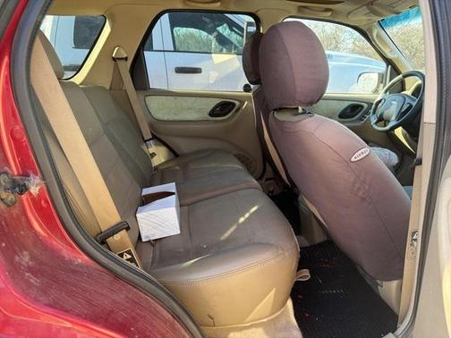 2004 Ford Escape XLT