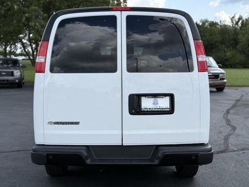 2025 Chevrolet Express 3500 RWD 3500 Extended Wheelbase LS