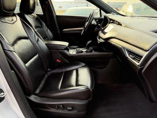 2020 Cadillac XT4 Premium Luxury