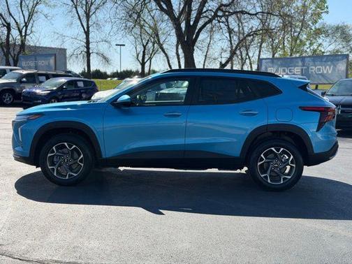 Marina Blue Metallic 2026 Chevrolet Trax LT