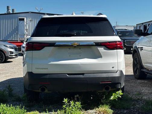 Summit White 2023 Chevrolet Traverse LT Leather
