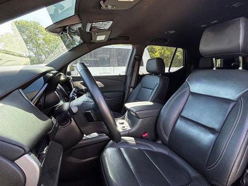 Summit White 2023 Chevrolet Traverse LT Leather