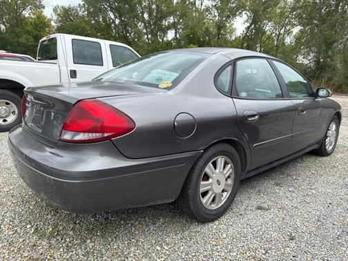 2005 Ford Taurus SEL