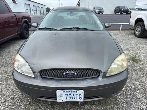 2005 Ford Taurus SEL
