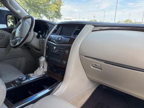 2016 INFINITI QX80 Base