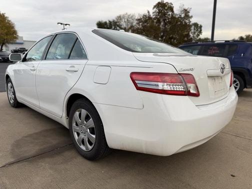 2010 Toyota Camry LE