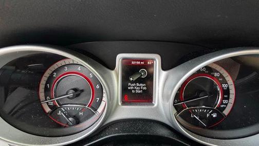 Redline 2 Coat Pearl 2020 Dodge Journey SE Value