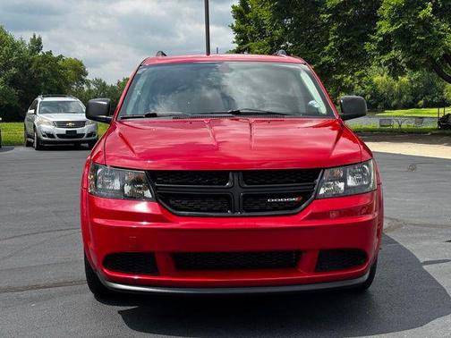 Redline 2 Coat Pearl 2020 Dodge Journey SE Value