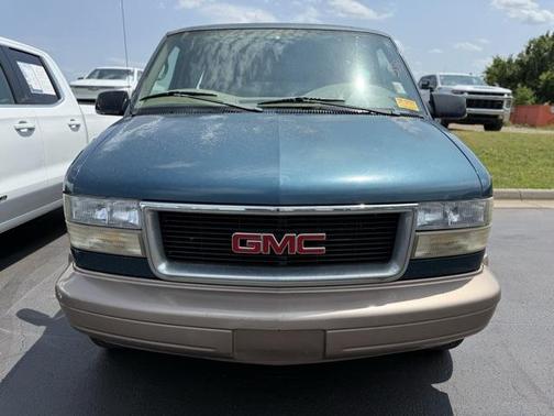 1998 GMC Safari Base
