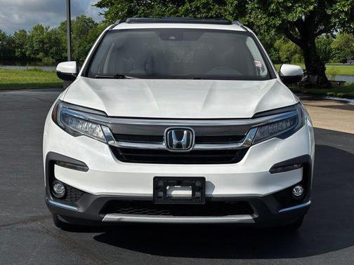Platinum White Pearl 2021 Honda Pilot Touring 8-Passenger