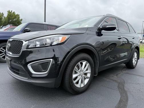 2017 Kia Sorento LX