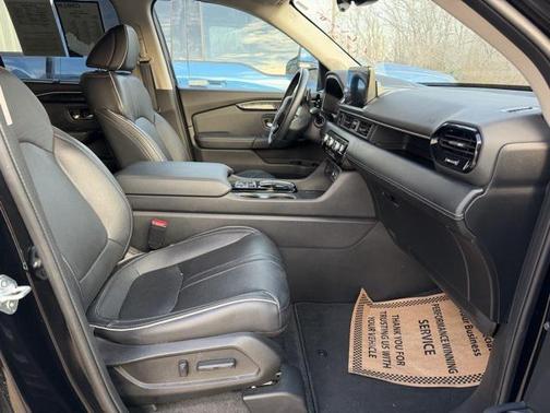 2023 Honda Pilot AWD Elite