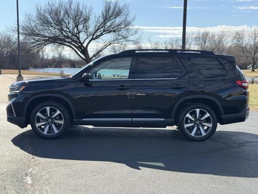 2023 Honda Pilot AWD Elite