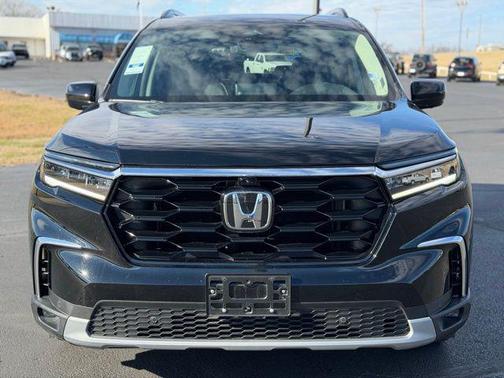2023 Honda Pilot AWD Elite