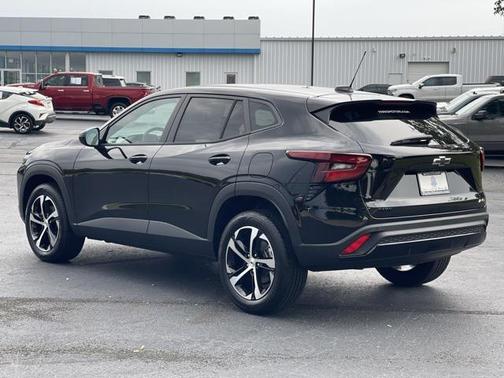 2025 Chevrolet Trax FWD 1RS