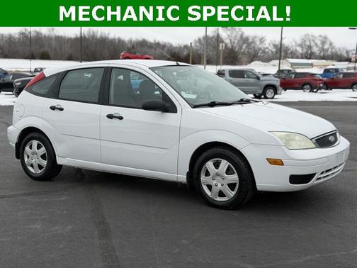 2005 Ford Focus ZX5
