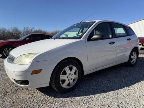 2005 Ford Focus ZX5