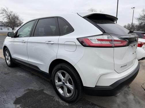 2020 Ford Edge SE