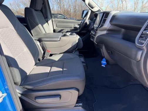 2025 RAM 1500 Warlock Crew Cab 4x4 5'7' Box