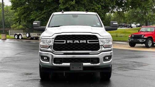 Bright White Clearcoat 2024 RAM 2500 Big Horn Crew Cab 4x4 8' Box