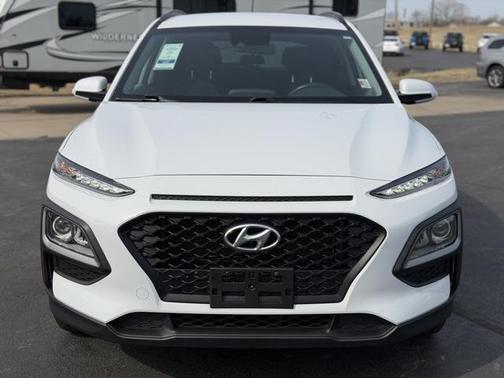 2021 Hyundai KONA SEL