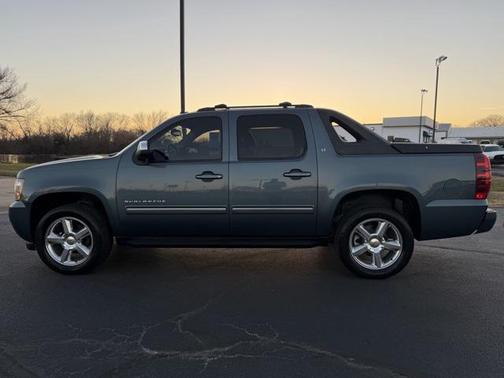 2011 Chevrolet Avalanche 1500 LT