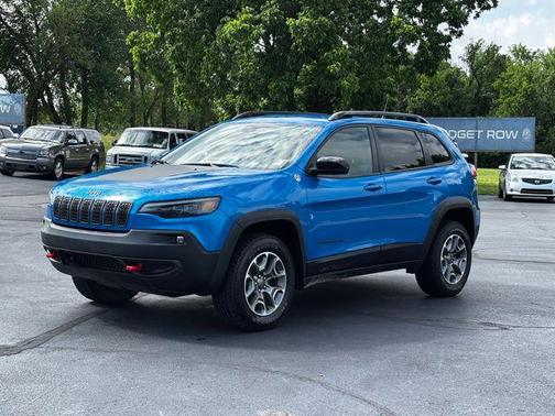 Hydro Blue Pearlcoat 2022 Jeep Cherokee Trailhawk