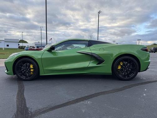 2026 Chevrolet Corvette Stingray w/2LT