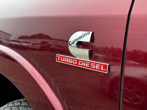Delmonico Red Pearlcoat 2023 RAM 2500 Limited Crew Cab 4x4 6'4' Box