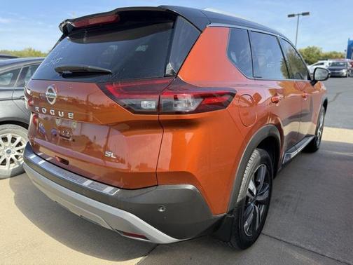 2021 Nissan Rogue SL
