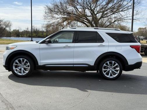 2023 Ford Explorer Platinum