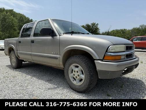 2003 Chevrolet S-10 Base