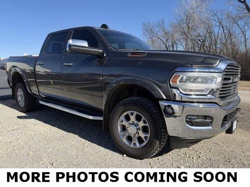 2022 RAM 2500 Laramie Crew Cab 4x4 6'4' Box