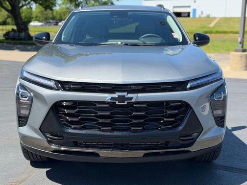 Sterling Gray Metallic 2026 Chevrolet Trax FWD ACTIV