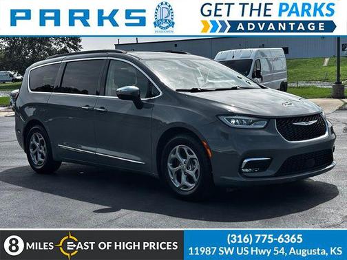 Ceramic Gray Clearcoat 2023 Chrysler Pacifica Limited
