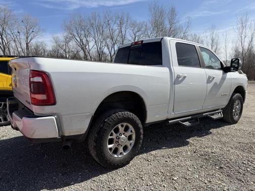 2023 RAM 2500 Laramie Crew Cab 4x4 6'4' Box