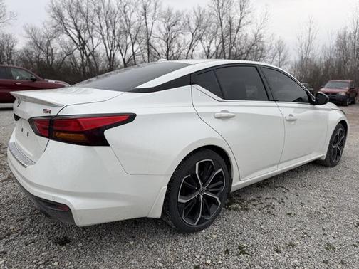 2023 Nissan Altima SR FWD