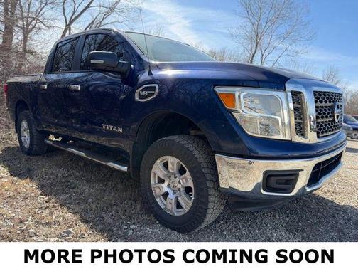 2017 Nissan Titan SV
