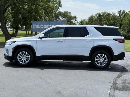 2023 Chevrolet Traverse LS