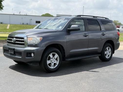 2014 Toyota Sequoia SR5