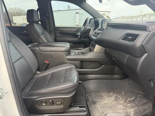 2022 Chevrolet Tahoe 4WD RST