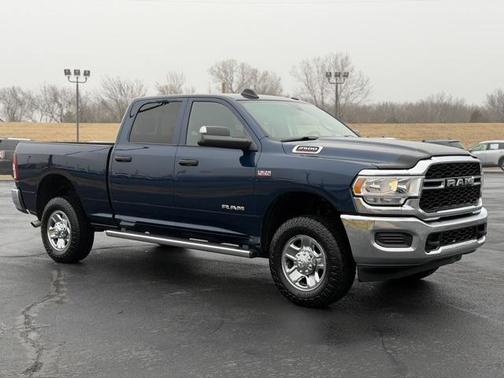 2021 RAM 2500 Tradesman Crew Cab 4x4 6'4' Box