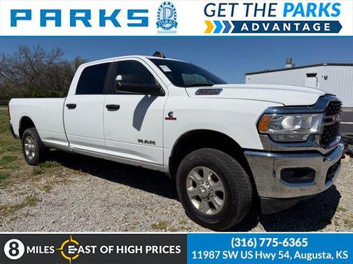 Bright White Clearcoat 2022 RAM 3500 Big Horn Crew Cab 4x4 8' Box