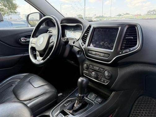2021 Jeep Cherokee Trailhawk