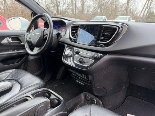 2020 Chrysler Pacifica L