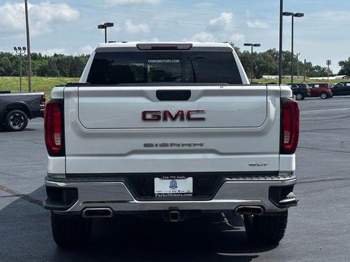 White Frost Tricoat 2020 GMC Sierra 1500 SLT