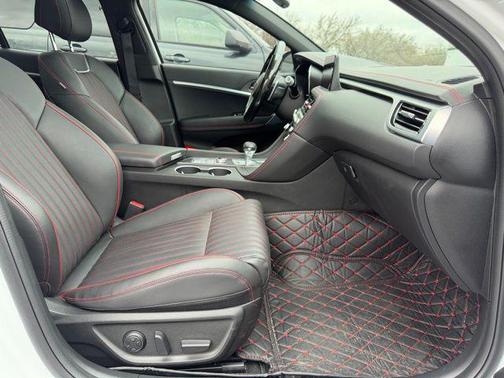 2025 Genesis G70 3.3T AWD Sport Advanced