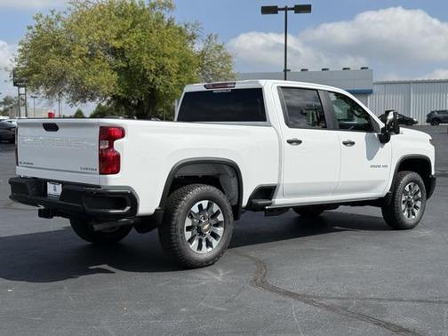 2026 Chevrolet Silverado 2500 Custom