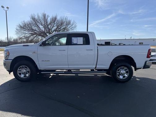 2020 RAM 2500 Big Horn Crew Cab 4X4 6'4' Box