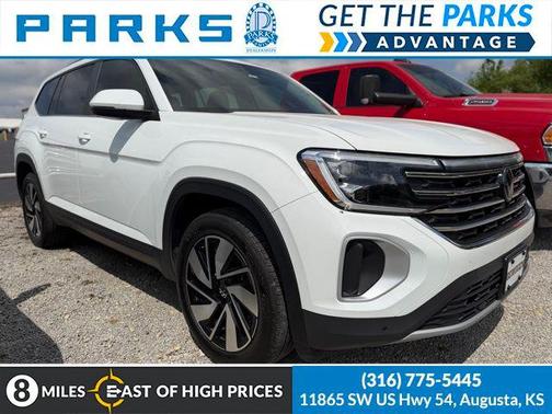 Pure White 2024 Volkswagen Atlas 2.0T SE w/Technology 4MOTION